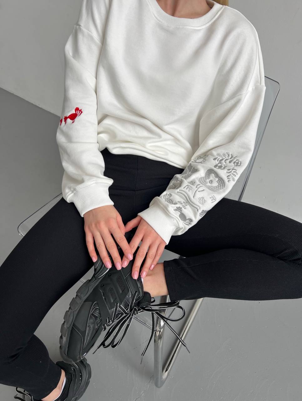 Embroidered Sweatshirt Pivnyky Ivory