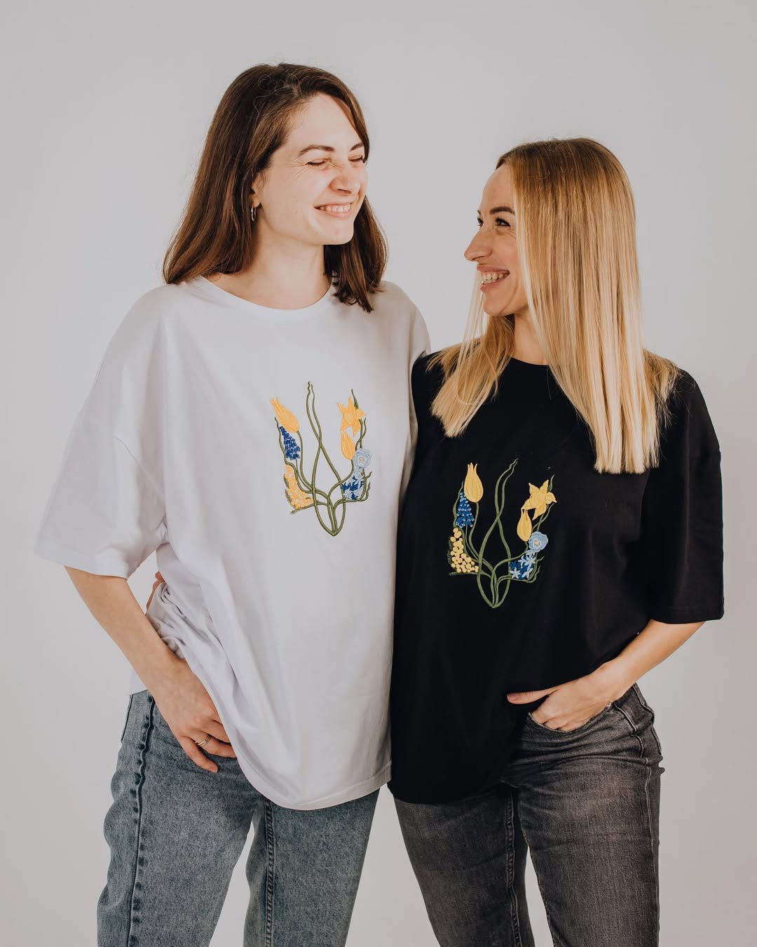 T-shirt Blooming Trident Unisex