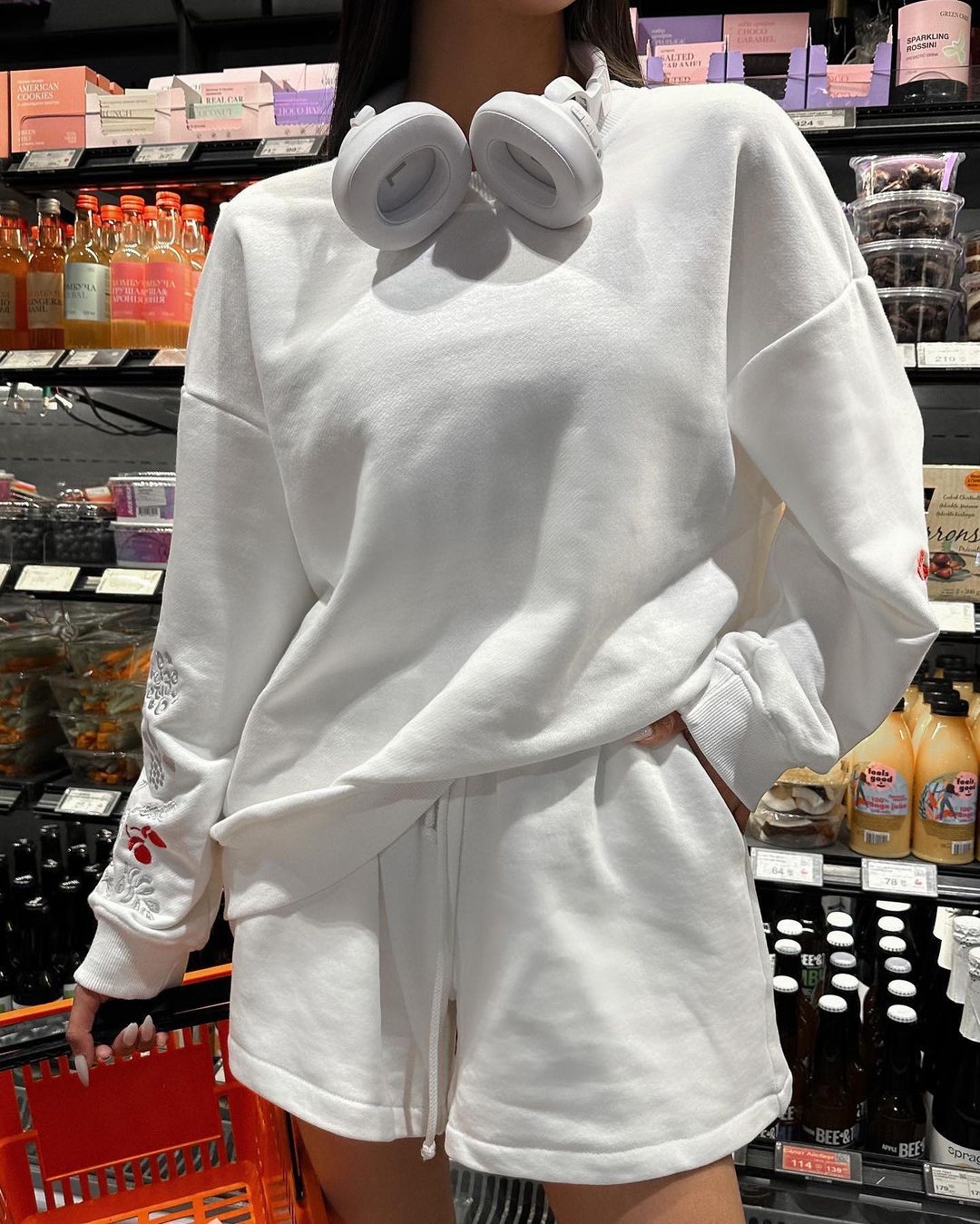 Embroidered Sweatshirt Pivnyky Ivory