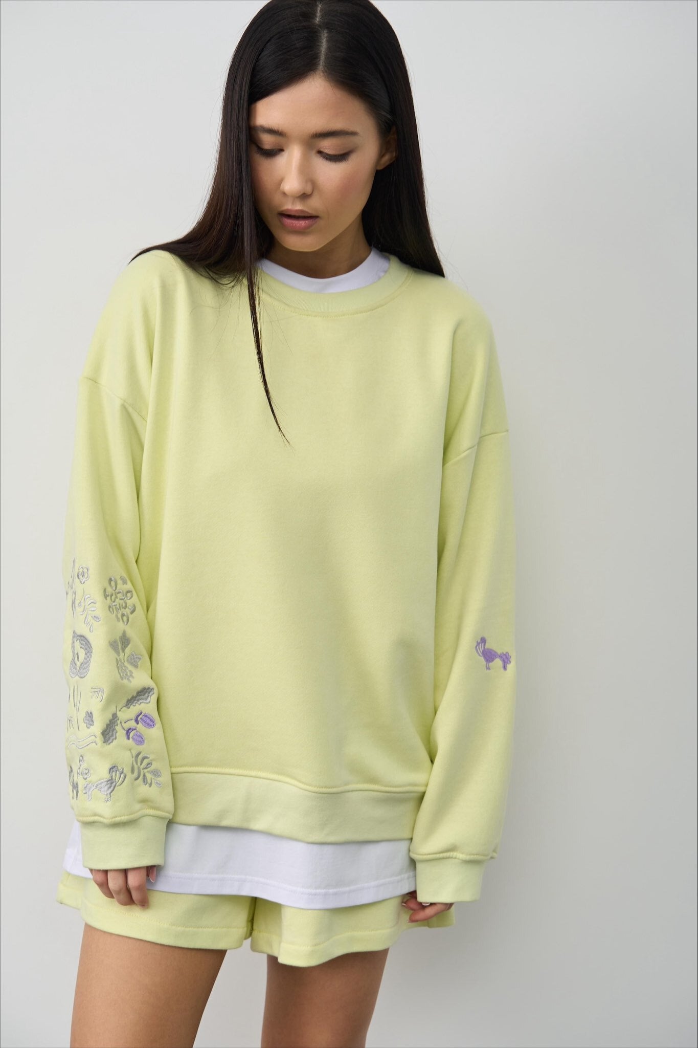 Embroidered Sweatshirt 'Roosters' Lime