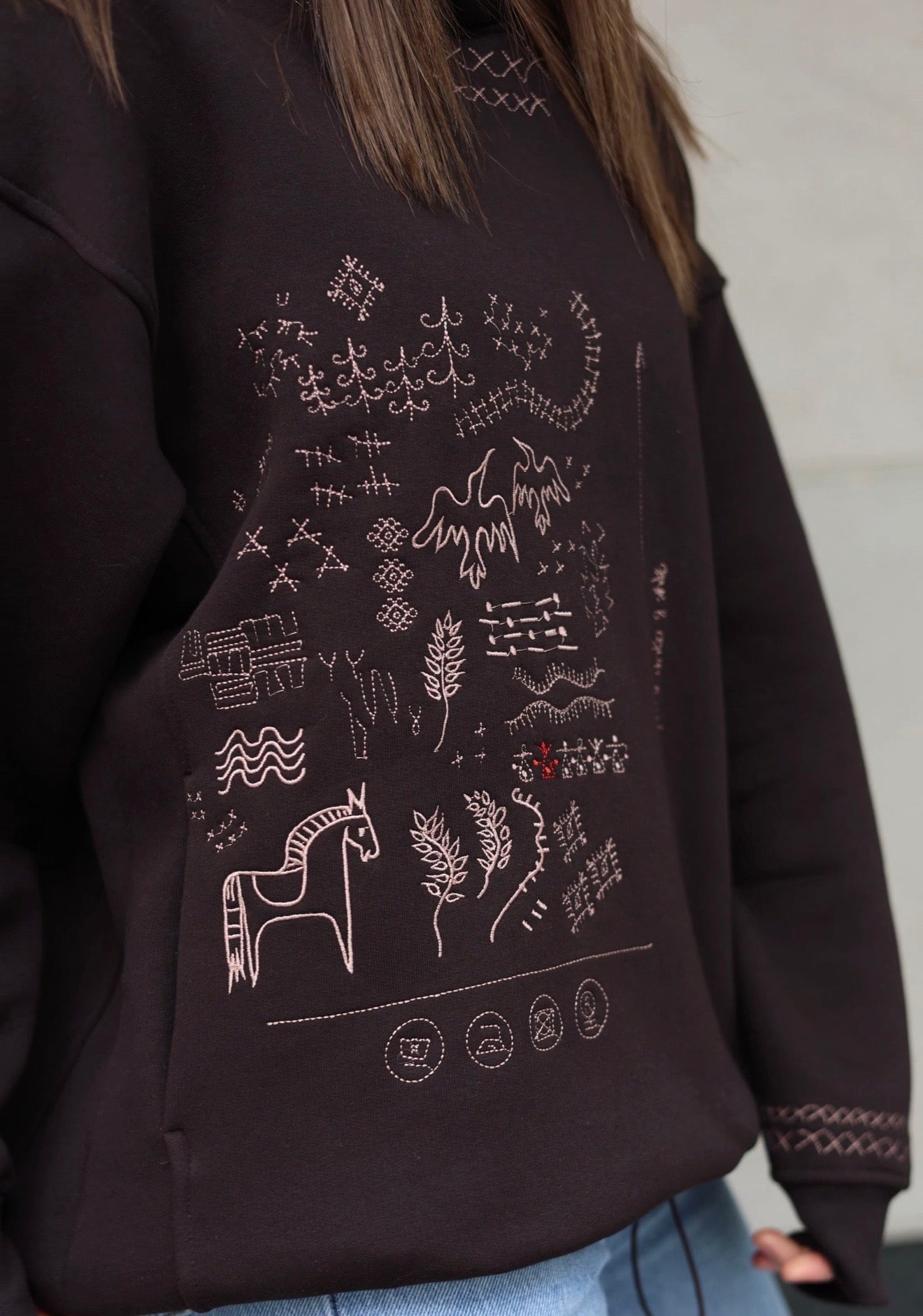 Hoodie Konyk Chocolate