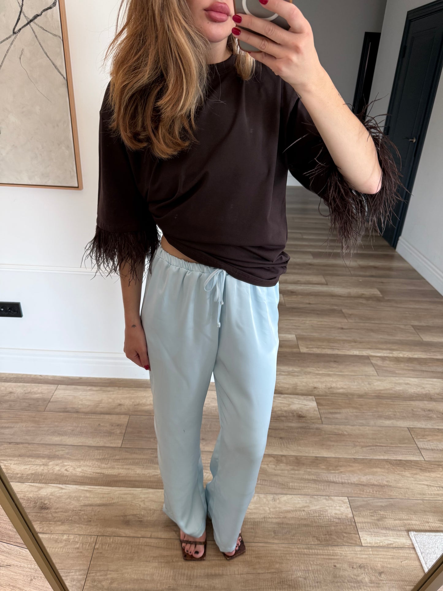 T-Shirt With Ostrich Feather