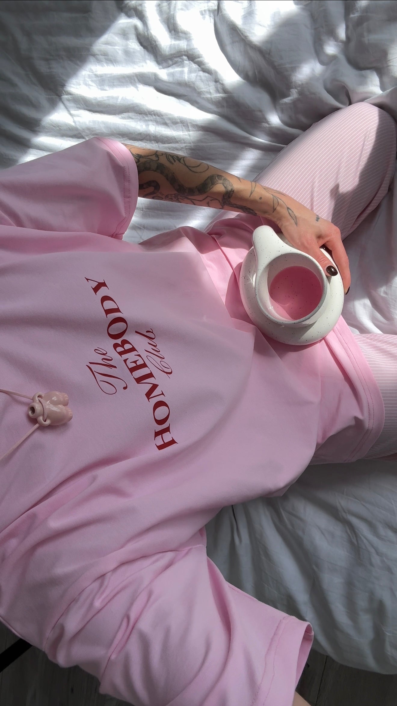 T-shirt Homebody Club