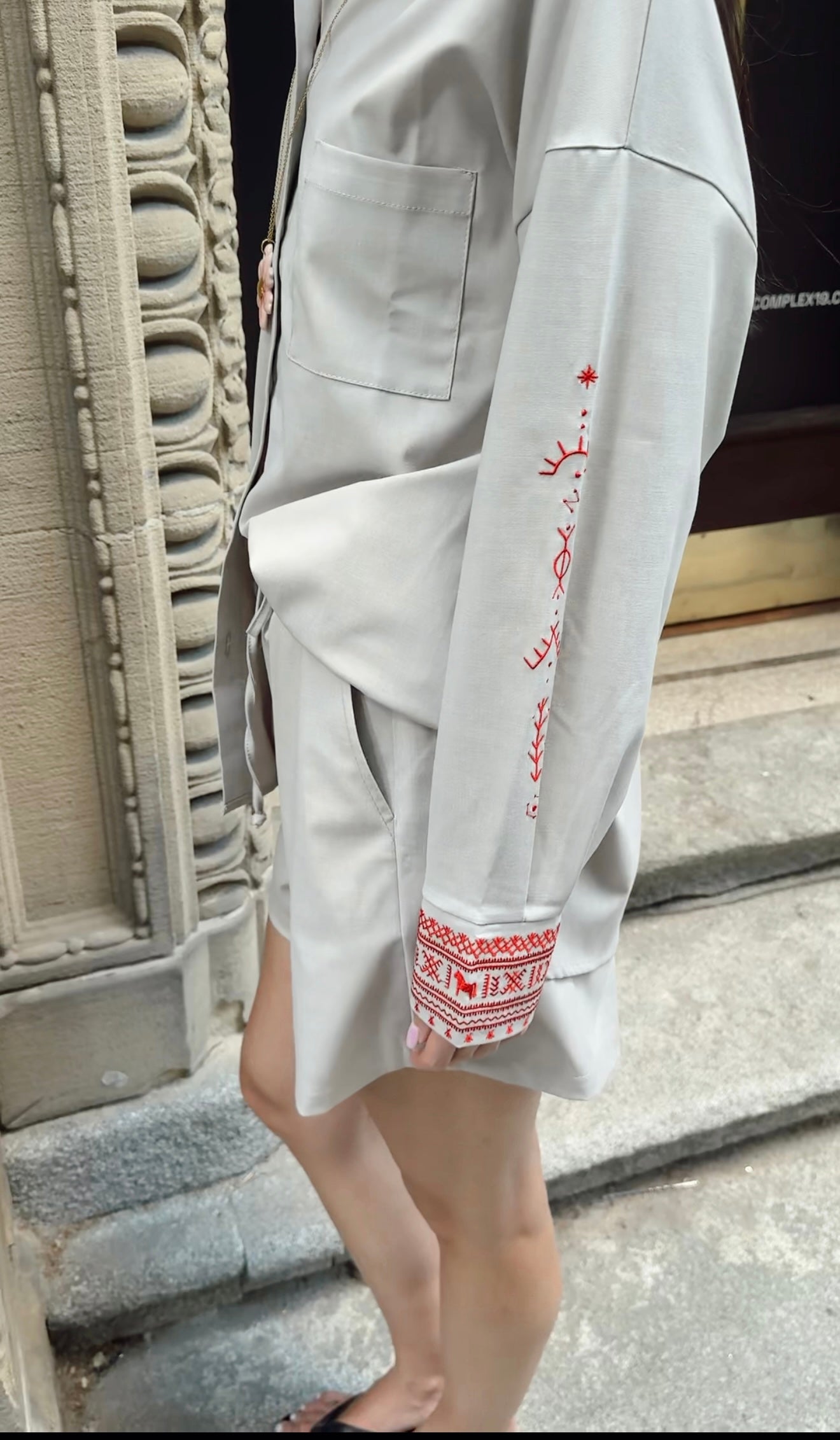 Shirt with Sleeve Embroidery Korinnia Taupe