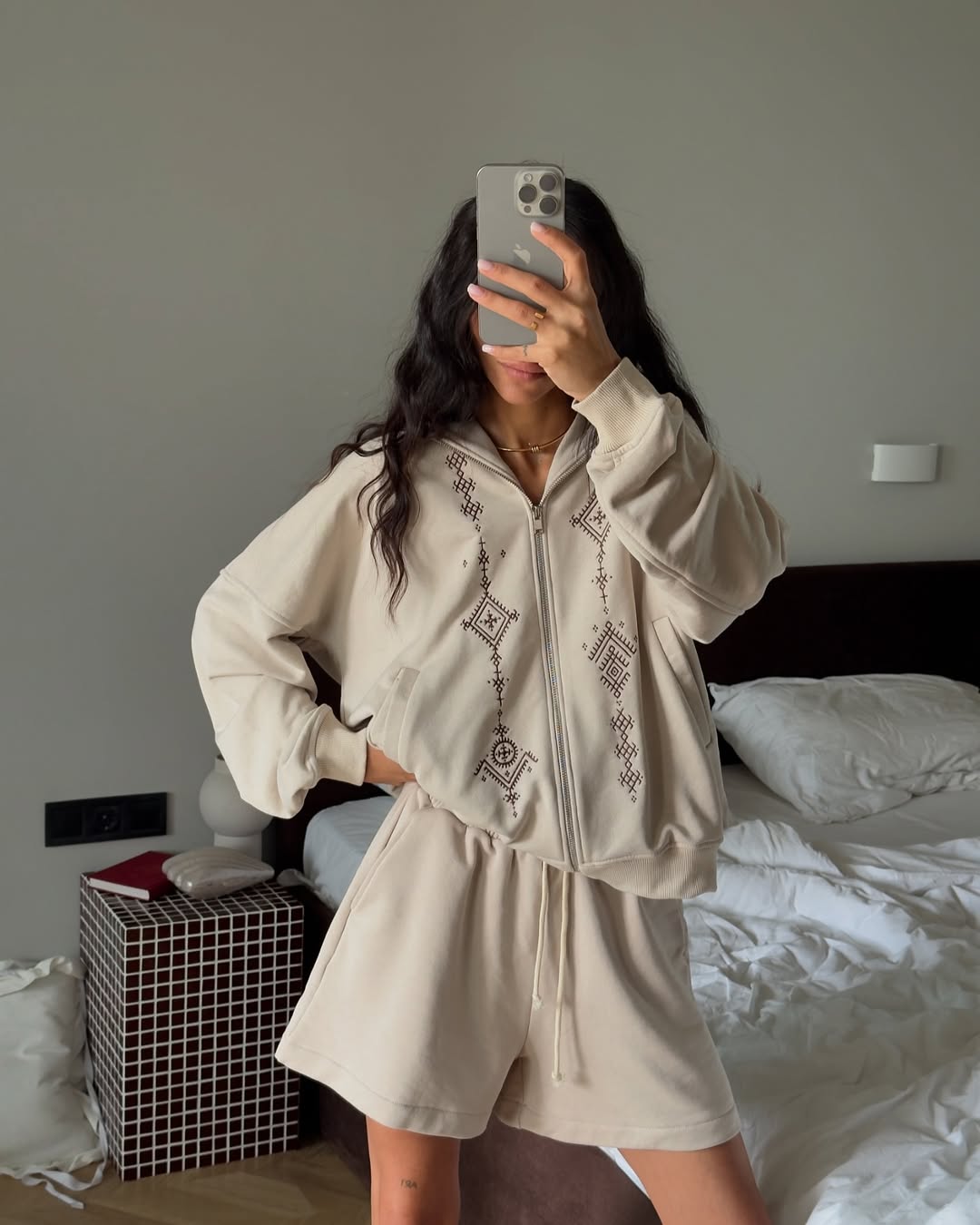Zip Hoodie Set with Shorts Symbols Taupe – UaThreads