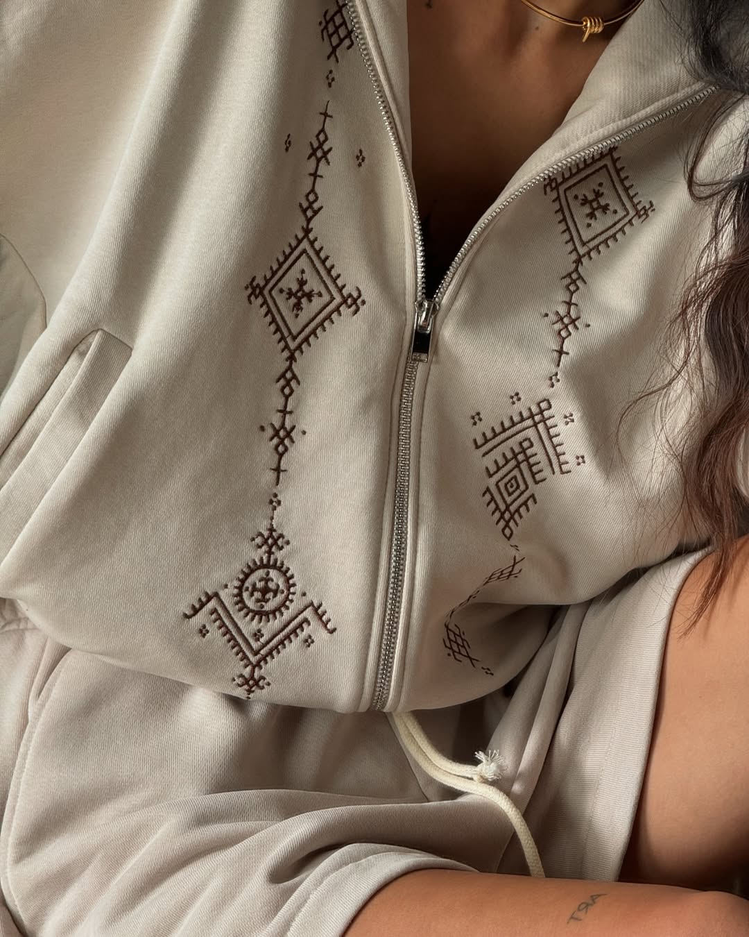 Zip Hoodie Set with Shorts Symbols Taupe