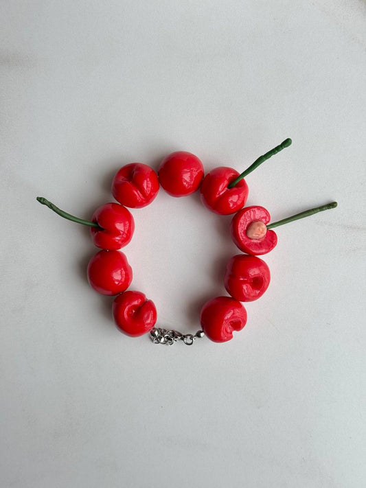 Bracelet VYSHNI with a Bite