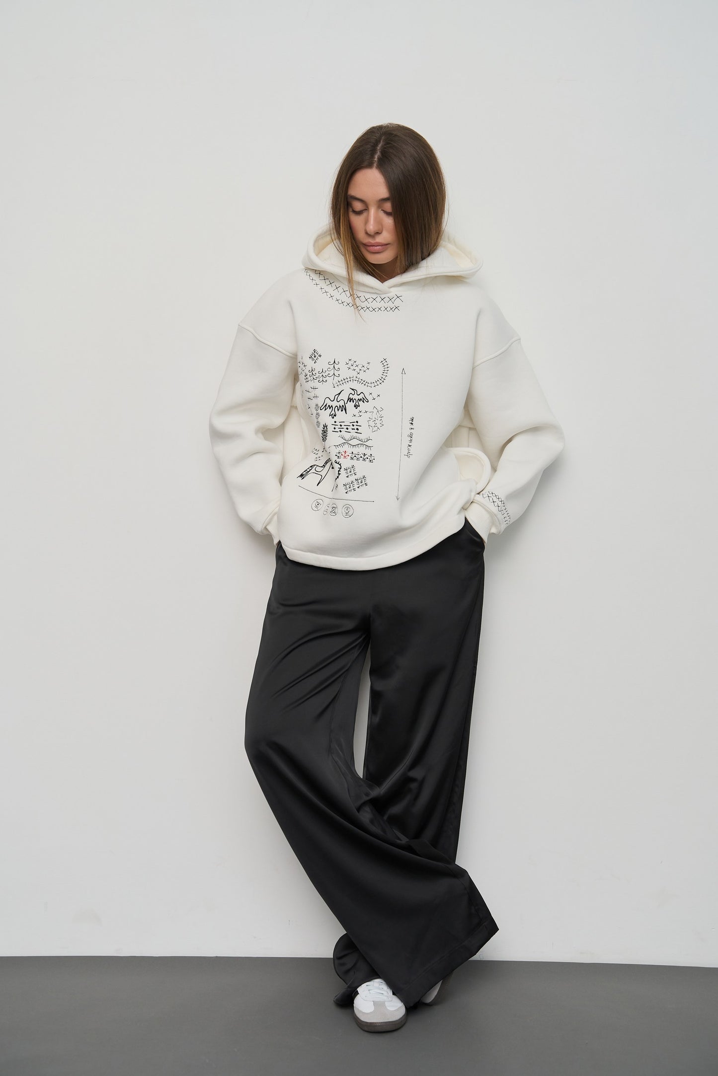 Hoodie with Embroidery Konyk Oversized White