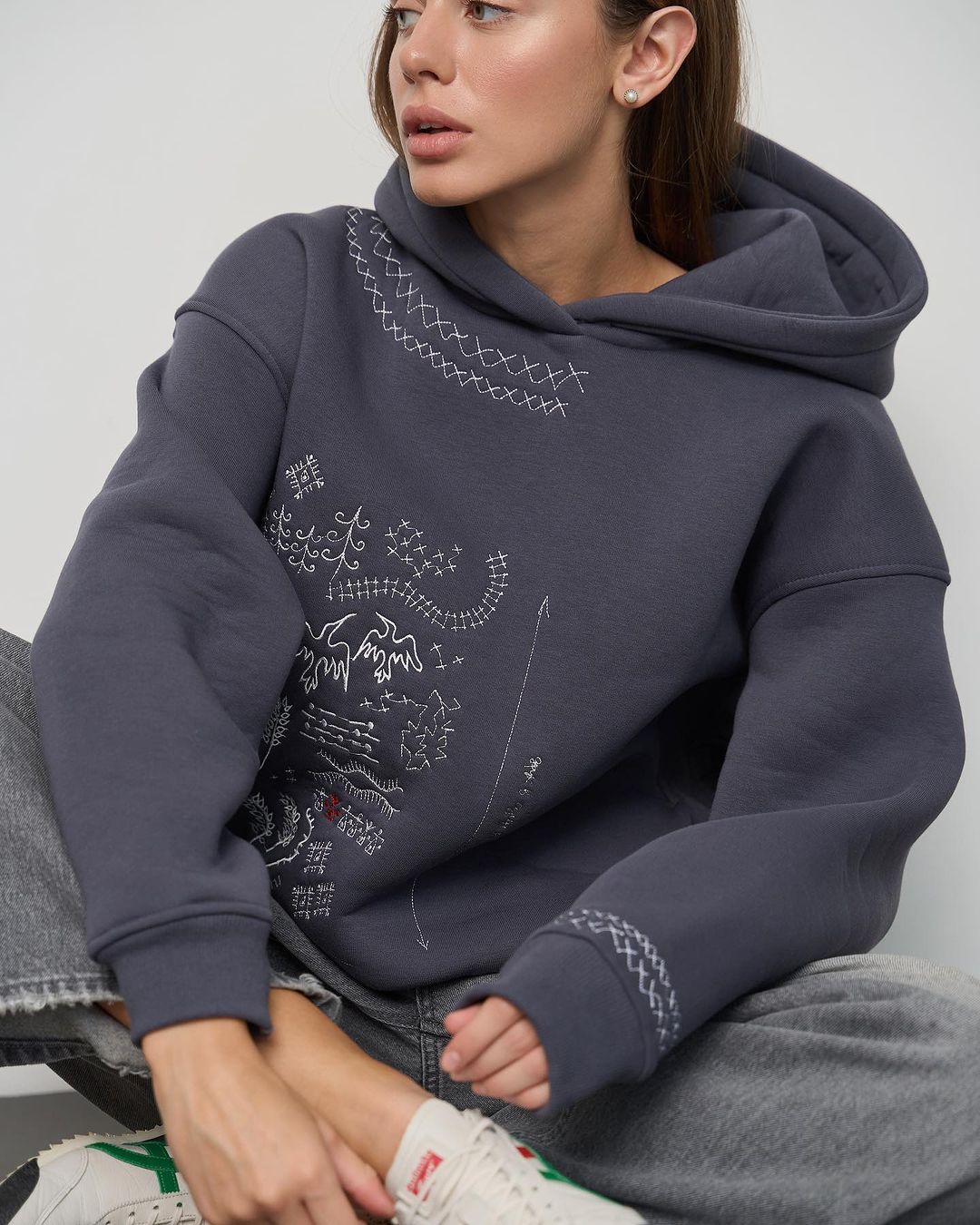 Hoodie with Embroidery Konyk Oversized Grafit